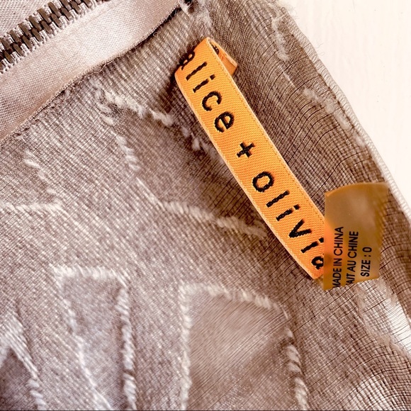 Alice + Olivia - Picture 3 of 8